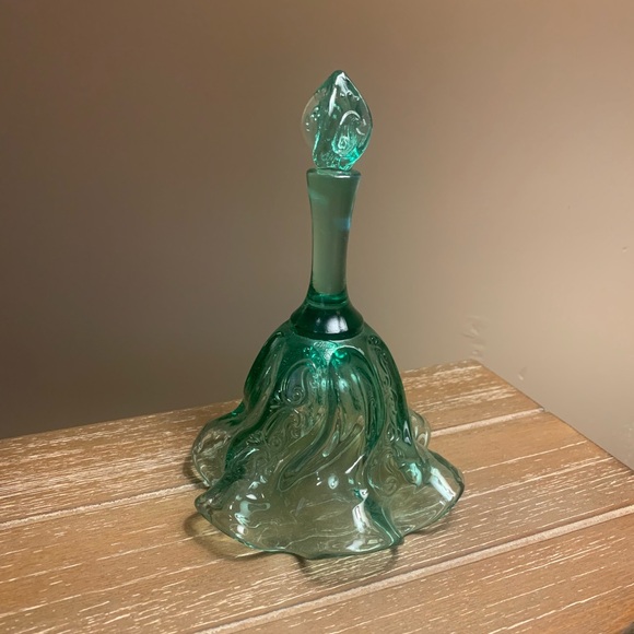 Fenton Glass Bell - Picture 11 of 11